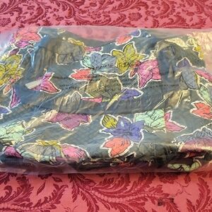 Vera Bradley Hadley Tote Bag (Falling Flowers)